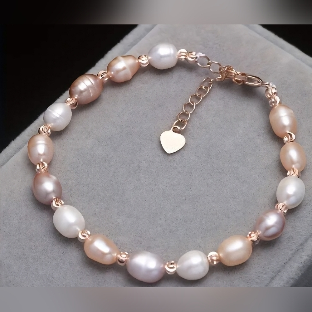 Fashion Pearl Bracelet with Heart Pendant - with Gold Accents
